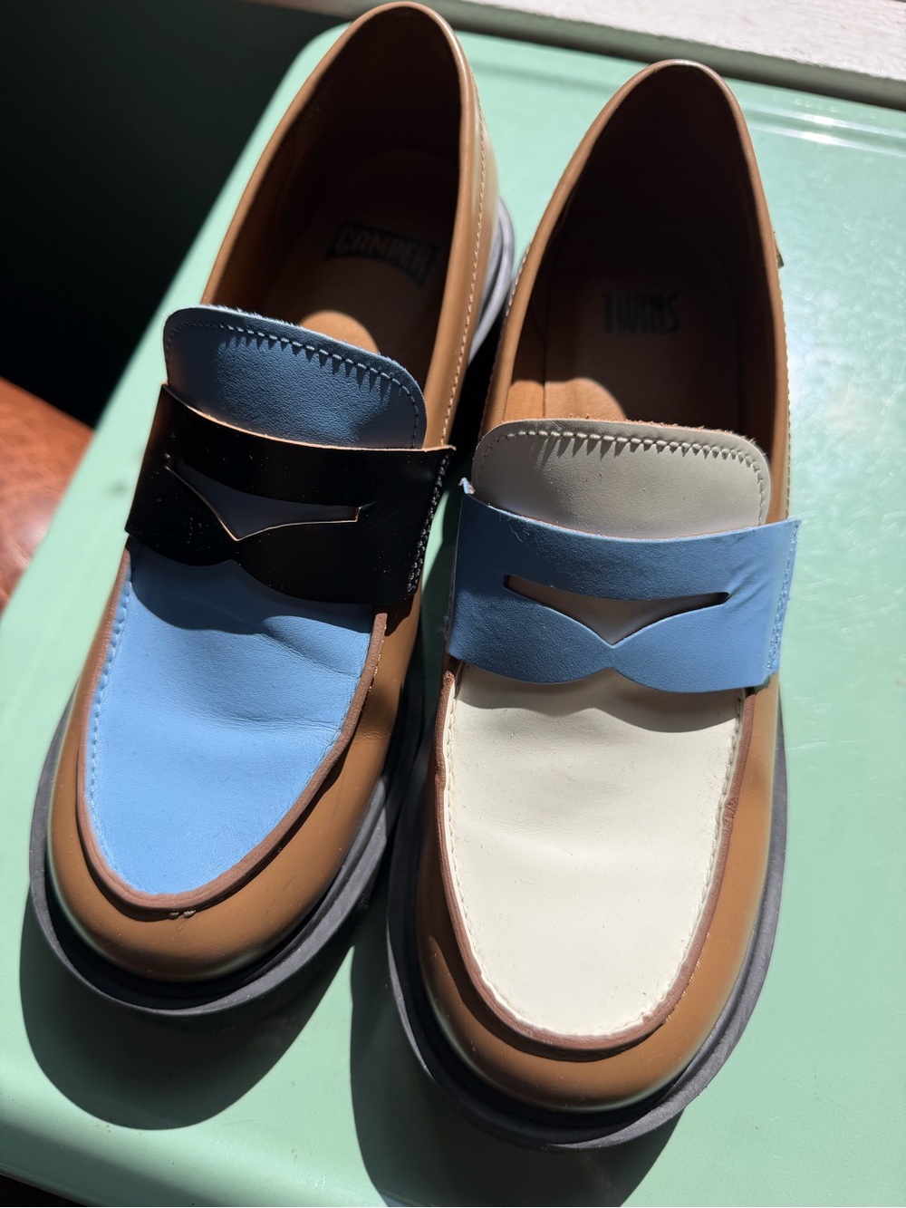 Camper Twins loafers in Camel, Offwhite and Blue. Size 38